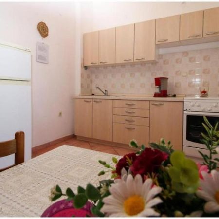 Apartments Bilo Near Примоштен Екстер'єр фото