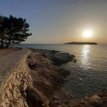 Apartments Bilo Near Примоштен Екстер'єр фото