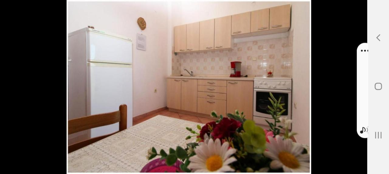 Apartments Bilo Near Примоштен Екстер'єр фото